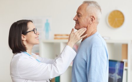 Gırtlak Kanseri Nedir? Gırtlak Kanserinin Belirtileri